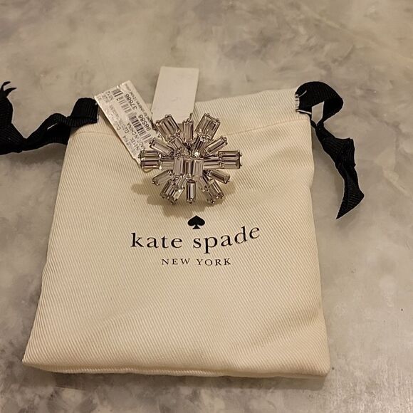 NWT Kate Spade Statement 6 Crystal Snowflake Rosette Large Cocktail Silver Ring - Picture 7 of 7